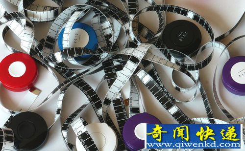 所谓“卷尺日历”就是将卷尺和日历相结合的设计