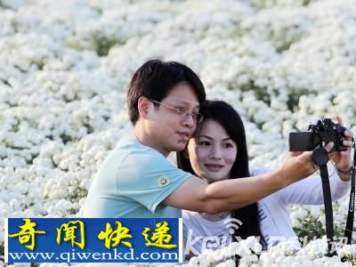 爱在社交媒体秀恩爱?那是对感情缺乏自信