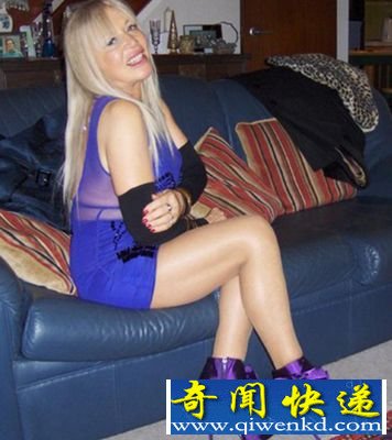 英73“辣婆”风韵不减 称年龄只是数字要享受