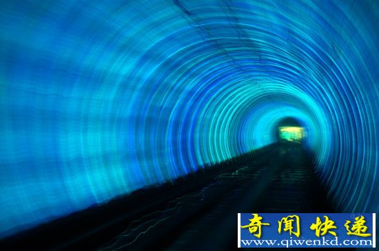 世界上离奇失踪的人是去了时空隧道?
