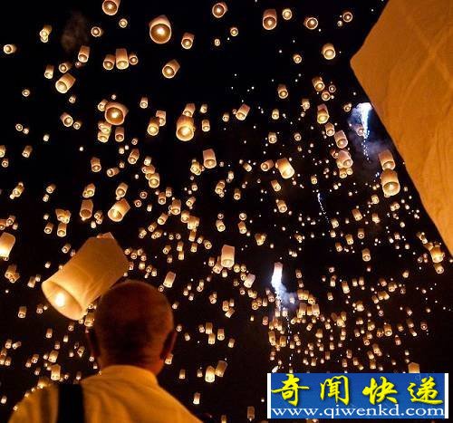 泰国天灯节水灯节 世界上最浪漫的节日