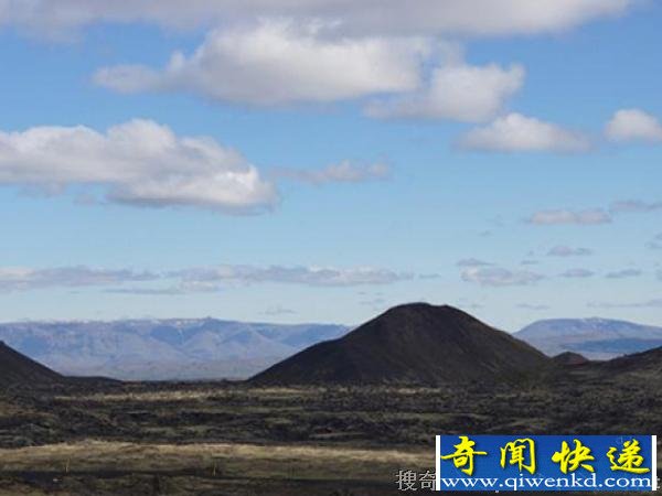 天下奇闻 http://www.lieqiba.com 探寻世界上唯一能从内部探祕的火山!