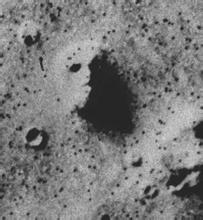 火星人曾建立超智慧文明 神秘金字塔现身火星