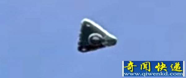 德国卡赛尔市上空出现神秘三角形UFO 拍得十分清晰