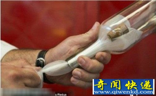 阿根廷汽修师发明“助产神器”:用管子拉出婴儿(组图)