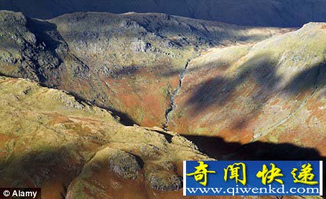 英国出现的半透明"果冻"被疑似为外星物质