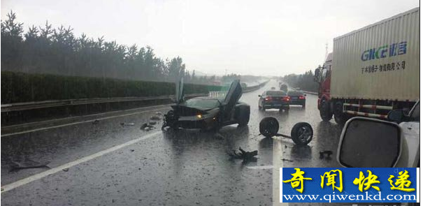 ��ֵ600����Ԫ�����ܳ��򺣸���ײ�� ײ����̥