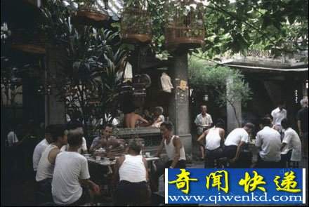 ��ͷ��1979-1985����Ї���һ��ʱ�������뿪���ǡ�