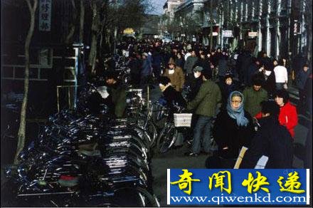 ��ͷ��1979-1985����Ї���һ��ʱ�������뿪���ǡ�