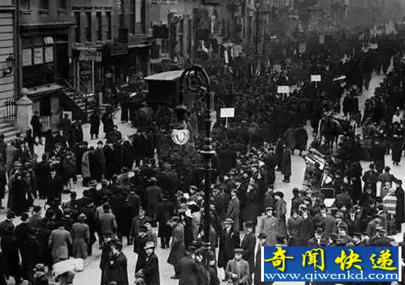 100��ǰ��������¹ţ�� �����������Ӥ������