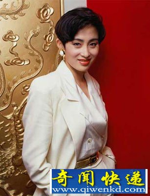 昔日大众女神沦为路人甲 47岁张敏现身无人认识