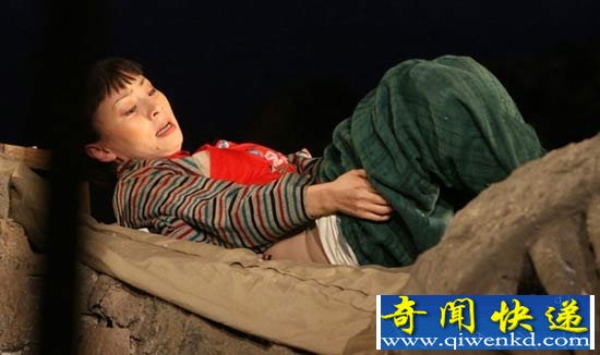 明星大尺度照:宋丹丹《白鹿原》剧中自扒裤子