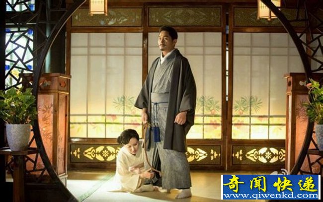 《活色生香》神秘催眠大师唯美服饰剧照曝光。