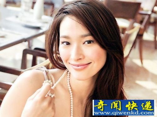 娱乐圈爆乳女星 让人想入菲菲。