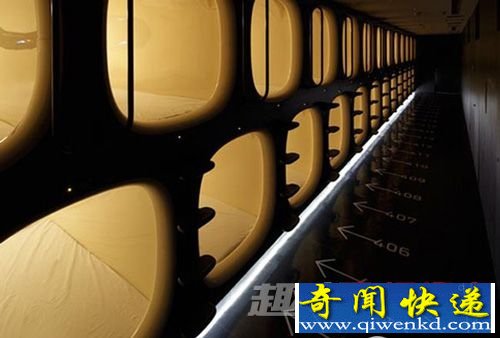 探访世界各地胶囊酒店 东京现下水道酒店