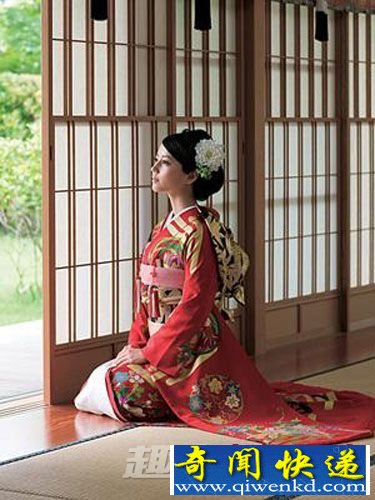 小编告诉你为何日本女人喜欢跪