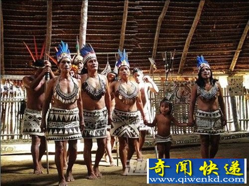 揭秘亚马逊女性部落:掠外族男子为夫食人鱼故乡的森林旅馆
