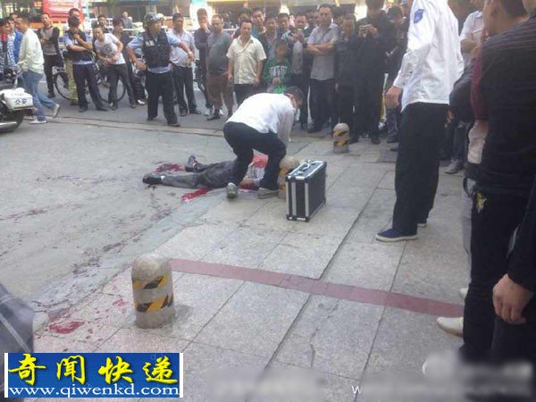 温州街头男子被割喉 捂伤走70米后倒地身亡
