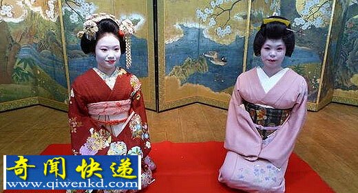 实拍日本艺妓为客人服务的全过程:好优雅动作