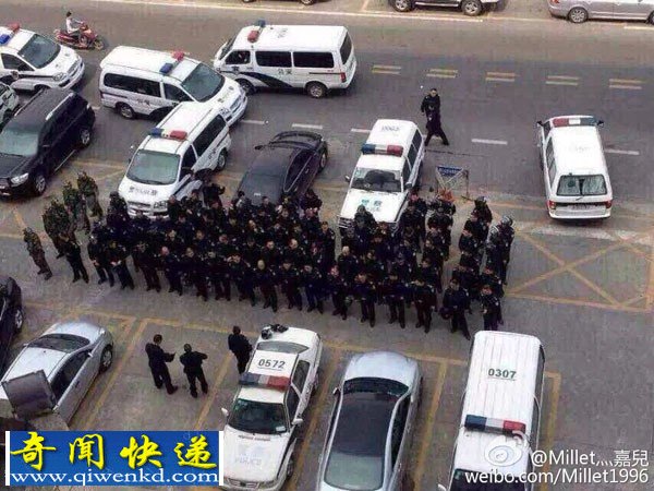 现场直拍广东湛江:逾千警力清剿毒村