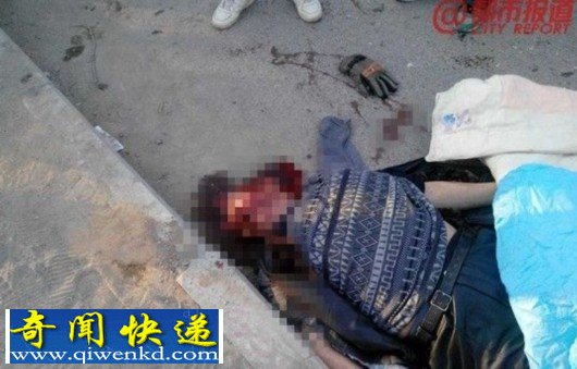 郑州奔驰与三轮相撞致2死1伤肇事司机弃车逃逸