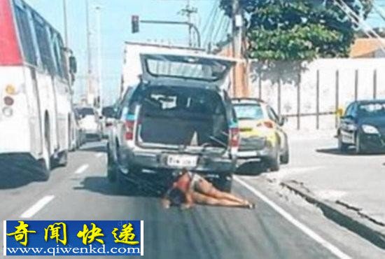 盘点车祸女尸被拖行惨死事故:电单车美女被货车轮碾爆拖行十多米衣服被扯掉