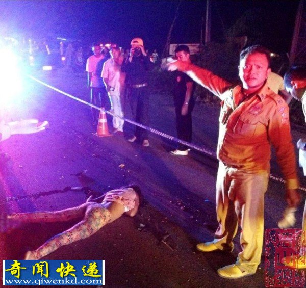泰国:15岁摩托少女与巴士相撞酿惨祸