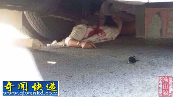 慎入:殒命大巴轮下的泰国骑摩托车女子