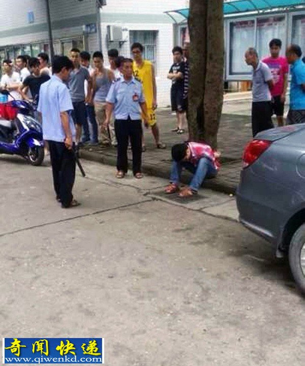 女大学生看望弟弟校园内遭其亲弟弟捅死