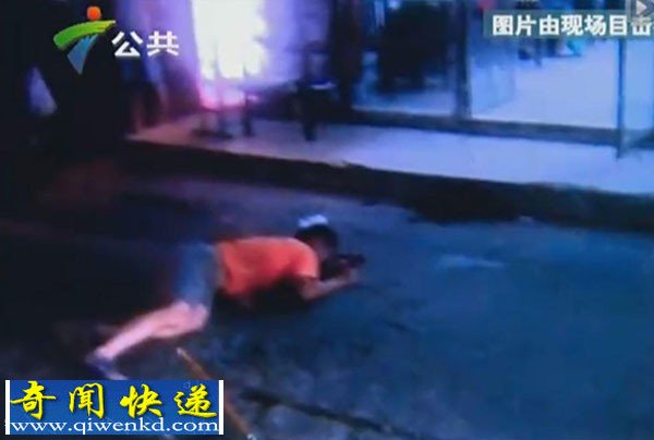 砧板从天而降 一女子路过不慎被砸死