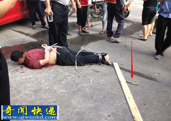 广东初三学生伏击小学女班主任 连捅其10刀