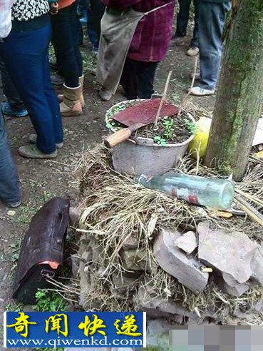 云南昭通镇:父亲刀架9岁儿子脖子逼其撒尿 撒不出将其砍