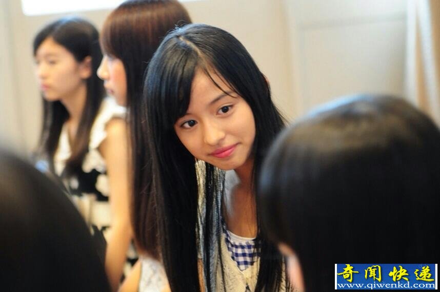 日本最美14岁少女本宮初芽美照流出 引无数宅男竞折腰