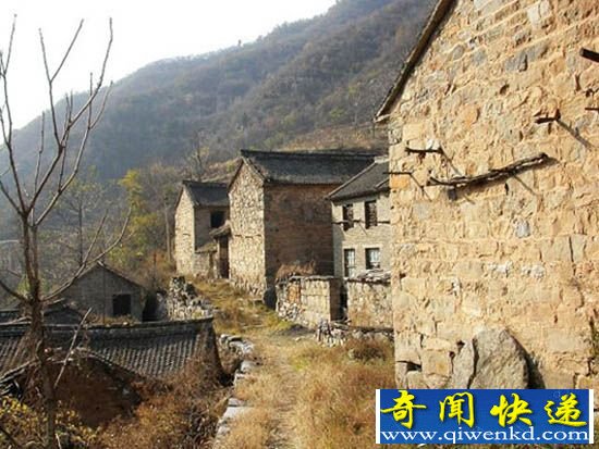 封门村人鬼同居之谜:误入者梦到女子洗澡高烧不退