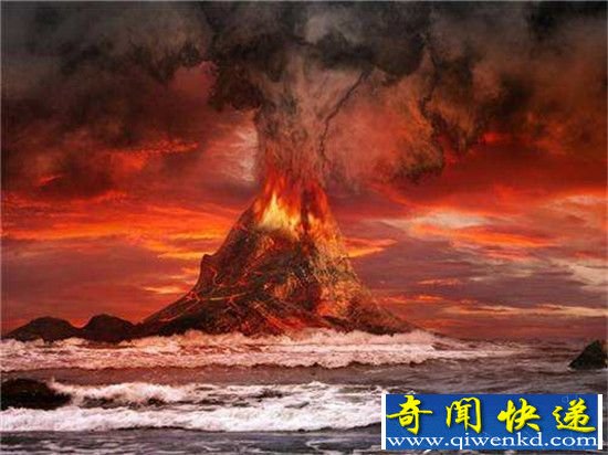 秘鲁最活跃的火山喷发 直射2000米高空