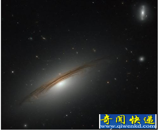 哈勃望远镜观测到宇宙“光碟” 宇宙最大结构之一