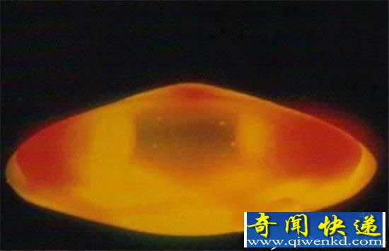 近30年经典UFO照片 外星人一直在我们身边