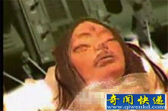 嫦娥二号在月球发现ufo残片 月球存外星人证据曝光