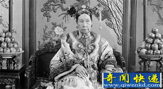慈禧秘密生活后宫荒淫无度用膳奢华 慈禧野史还能再野点吗?