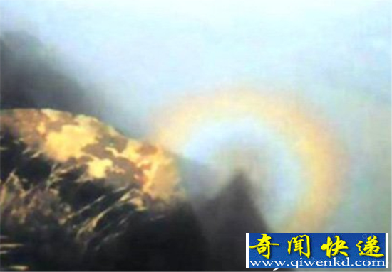 汶川地震灵异事件 大楼坍塌菩萨像却完好无损太惊人