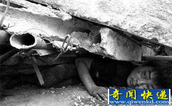 汶川地震灵异事件DV真实记录 营救画面惊现蓝色半张脸只是开端?