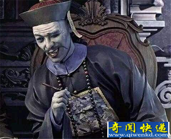 世界上有僵尸吗?农民从地里挖出一具僵尸太可怕