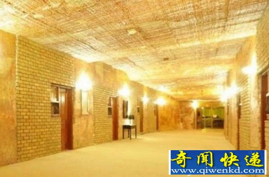 ����̽�շ��ֹ��춴Ѩ ����һĻ������������?