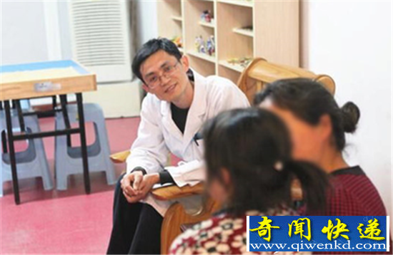 姐姐嫉妒自己二胎弟弟自残