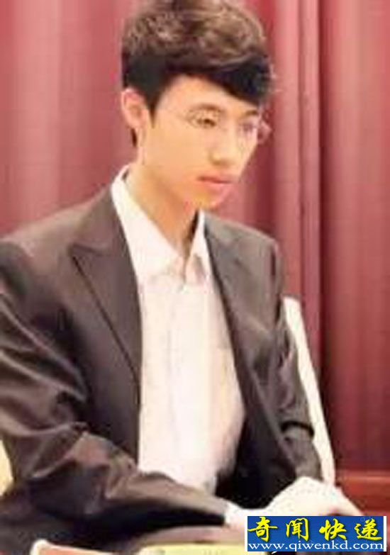 国手乘高铁遭降座:这是唱哪出 要学习美航?