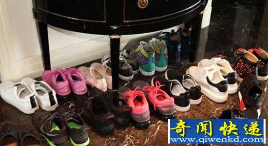 国民老公王思聪起居室大曝光