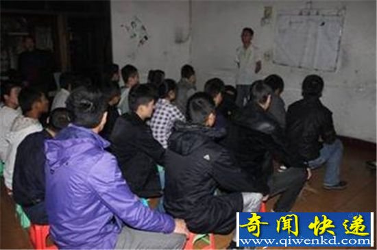 母亲深陷传销 儿子千里来救被拒认