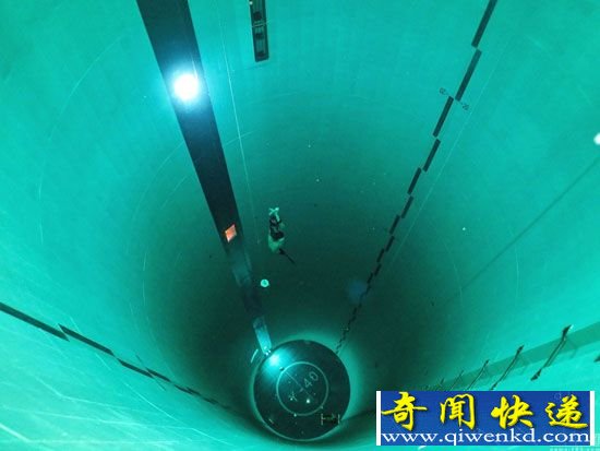 世界最深游泳池现身意大利 水深达40米