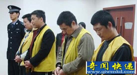 现实版盗墓笔记 4男子趁夜合伙盗掘古墓