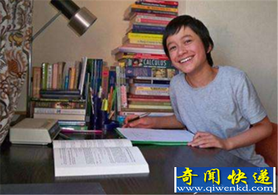 英国14岁少年成教师 数学天才被称人脑计算机